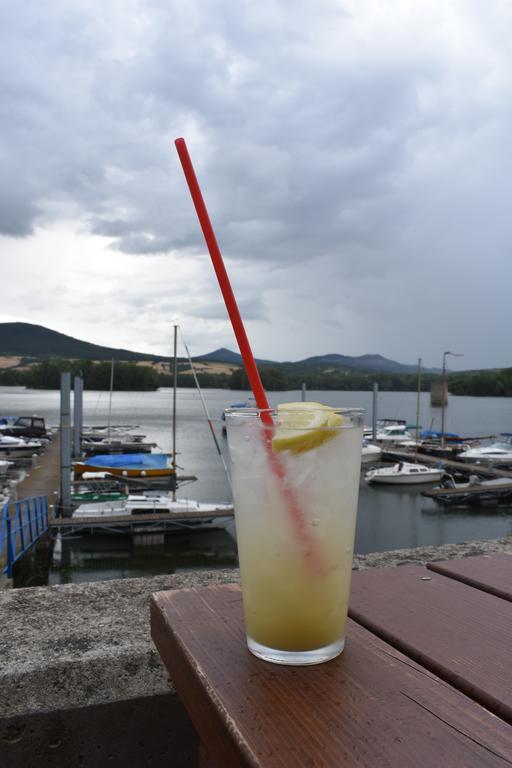 Resort Marina Labe Lovosice Buitenkant foto